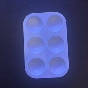 Cute & Compact Paint Palette: Perfect for Artists on the Go! 🎨🖌️